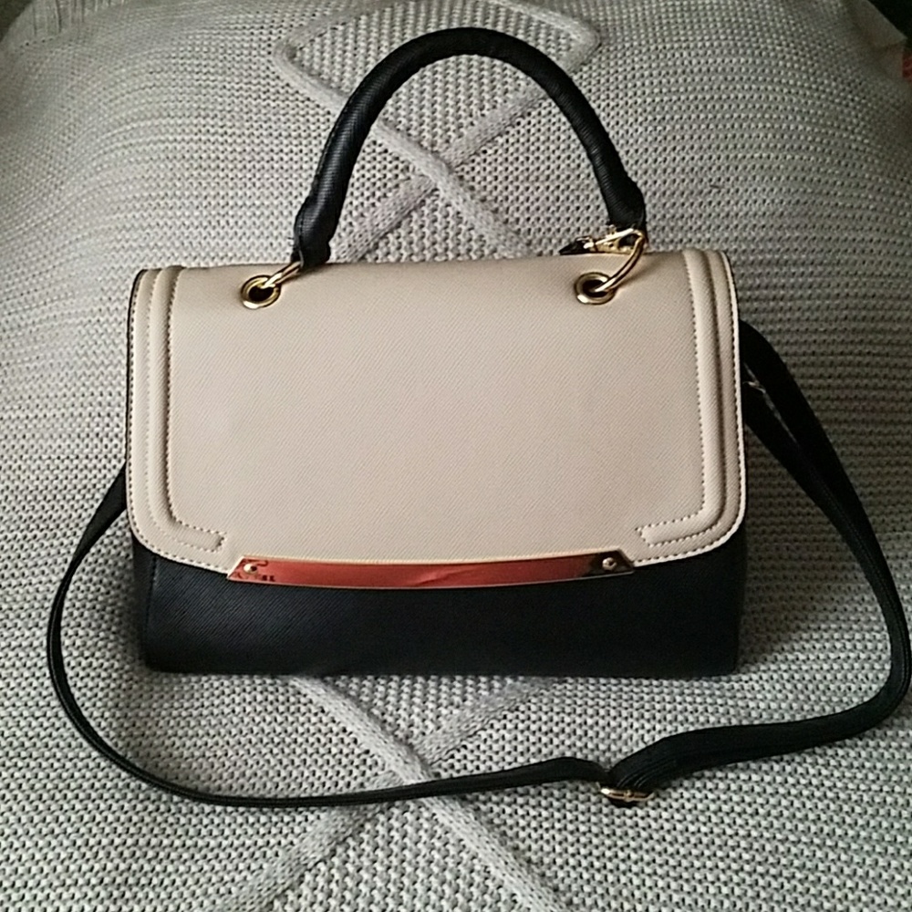 Black Aldo purse